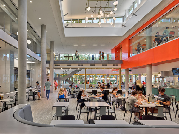 2018 0057 UM00 N221 webview