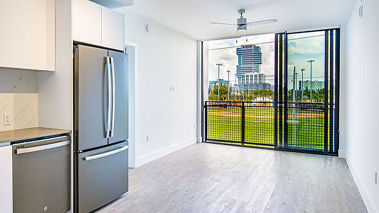 215 Park 00012