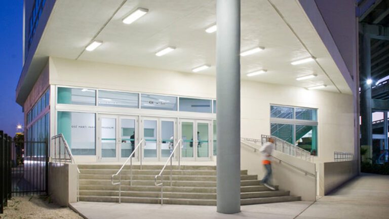 Jose Marti Gym, Zyscovich