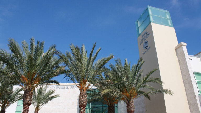 Miami Country Day School 00001