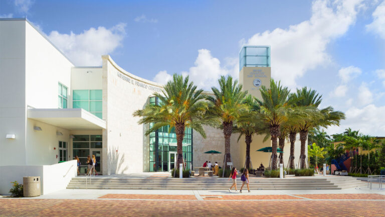 Miami Country Day School 00002