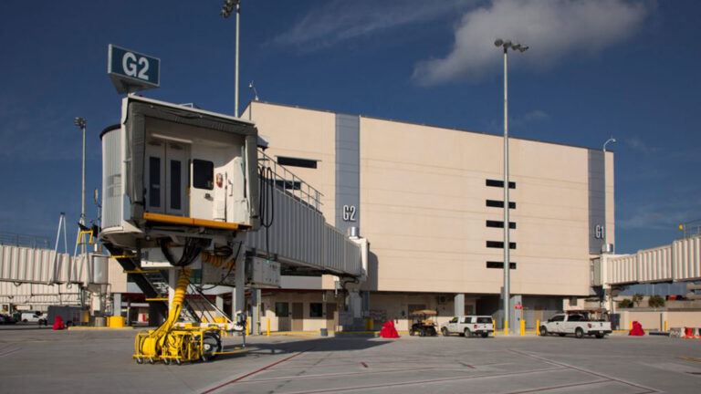 New Terminal 4 at Fort Lauderdale Hollywood International Airport 00011