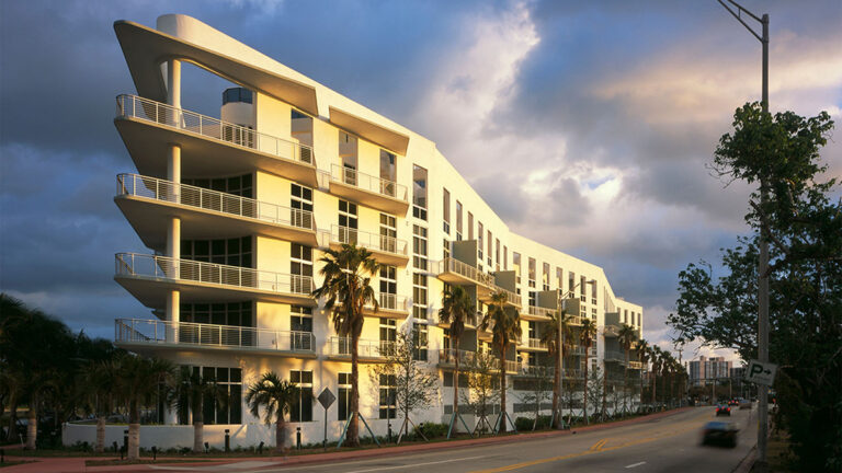 The Meridian Condominiums 00003